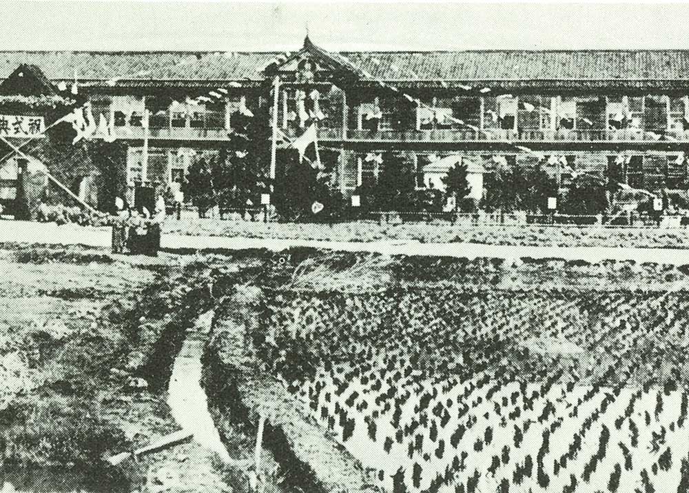 1910年 秋田県師範学校手形校舎 落成