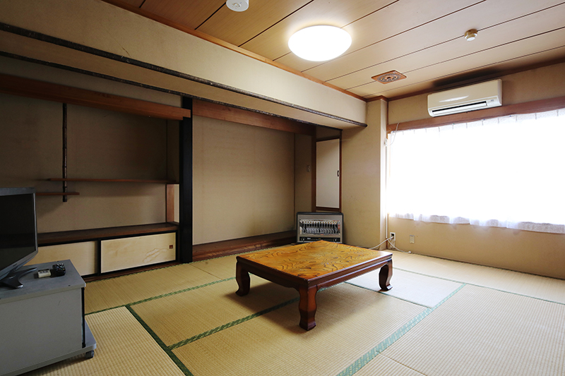 Tatami room (1st floor)