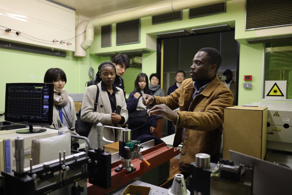 理工学部で光ファイバーの見学<br><br><br>
